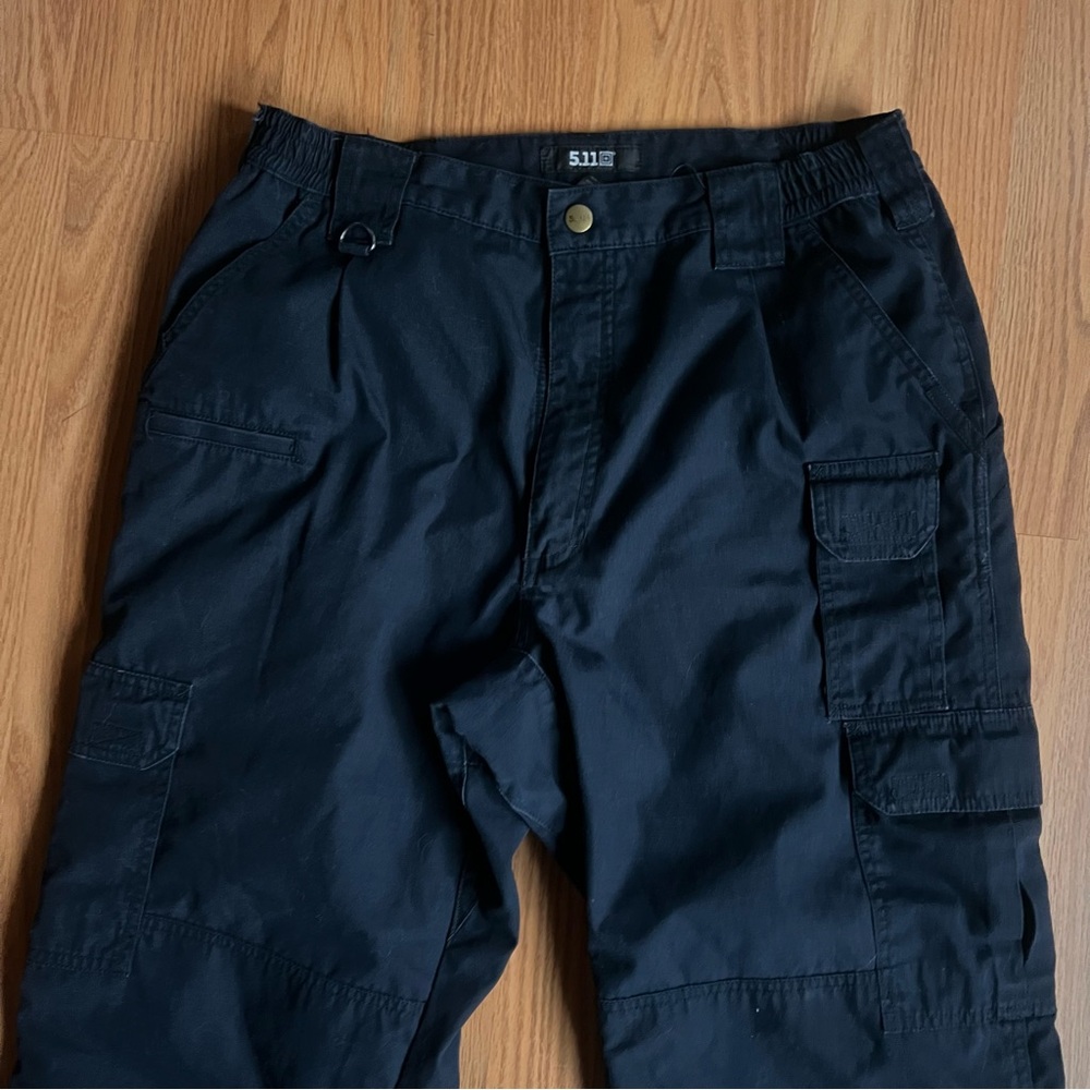 5.11 Tactical Cargo Pants Navy Blue Mens Size 34x30 Utility Work Pants Pockets - Picture 2 of 5